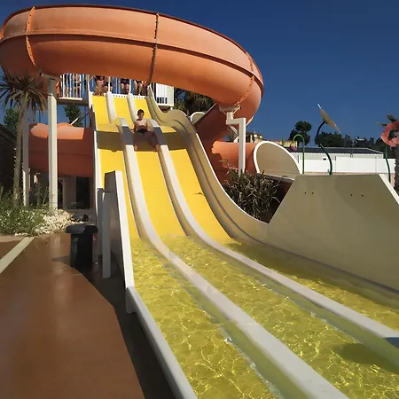 Mobil 6 Personnes مكان تخييم فالراس بلاج