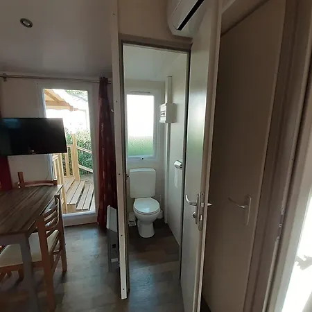 مكان تخييم Mobil 6 Personnes