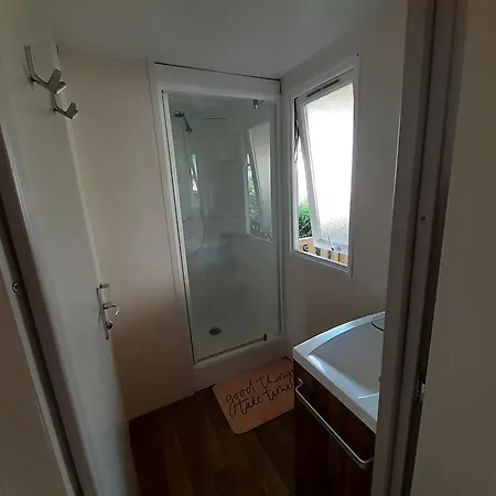 مكان تخييم Mobil 6 Personnes فالراس بلاج